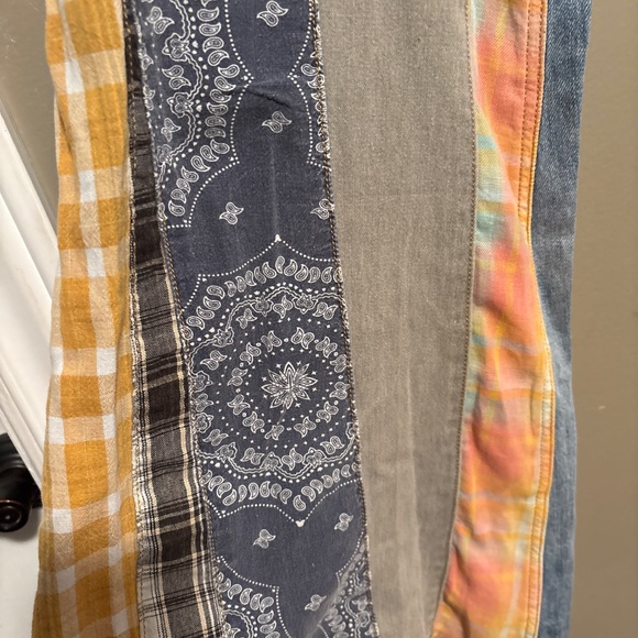 Very cool flare jeans size M with fabric bottom light weight - Picture 4 of 9